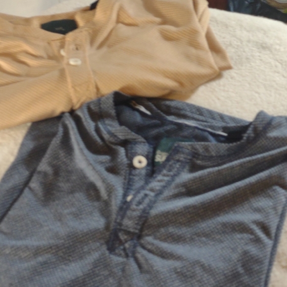 Two Men's Casual Button Down Shirts in Blue and Tan with Soft Texture Size M - Picture 11 of 11